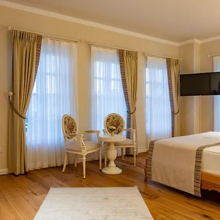 Rasim - Adults Only * Çeşme