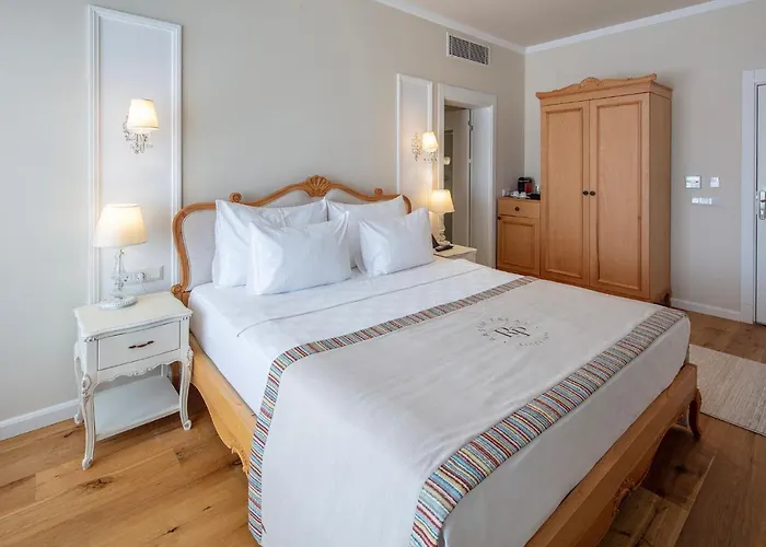 Rasim - Adults Only Çeşme